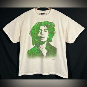 Vintage 2006 Zion Rootswear Bob Marley T-Shirts Cannibas Marijuana Leaves Sz L